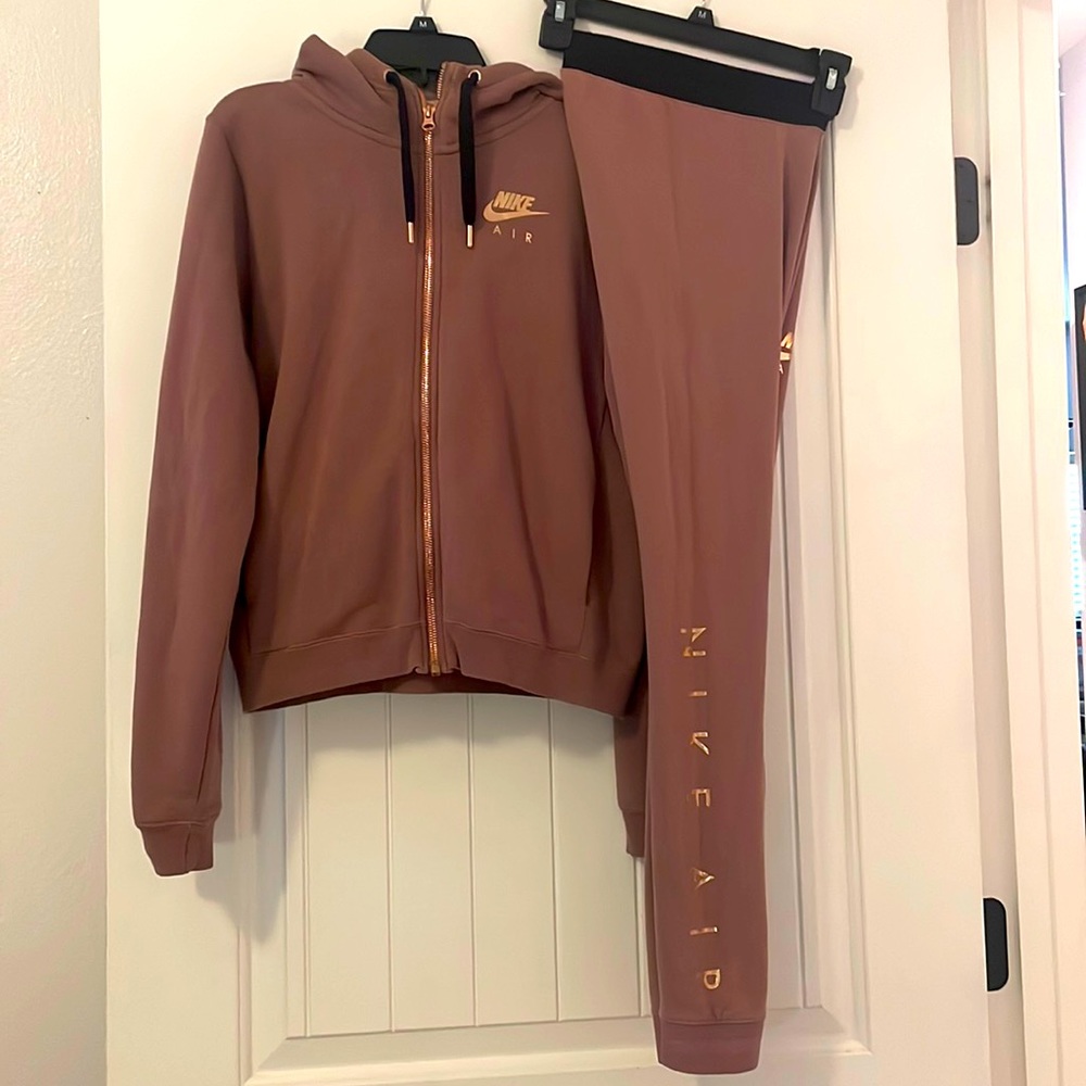 NIKE Rose Gold Jacket and Leggings Set